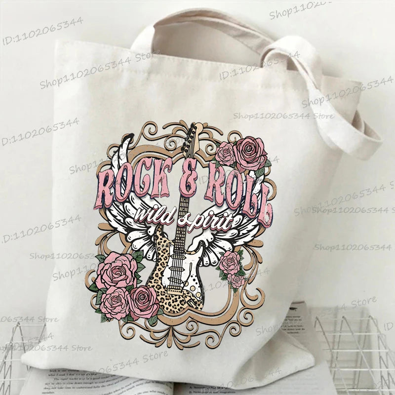 حقيبة يد كلاسيكية بطبعة نوتات موسيقية من الثمانينيات، وحقيبة قماشية مطبوعة بقلم رصاص، وحقيبة كتف لمحبي الموسيقى القديمة، وحقيبة مدرسية