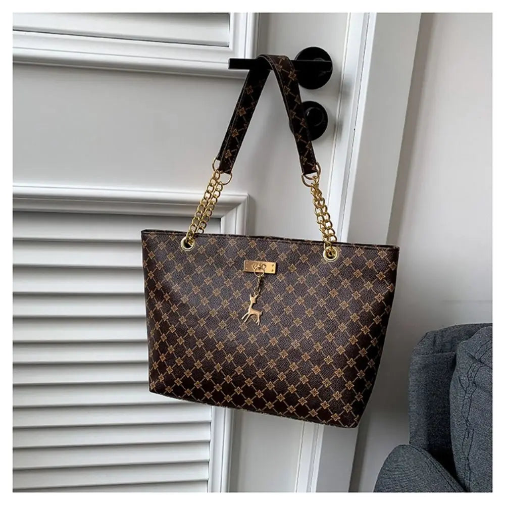 حقيبة يد نسائية فاخرة بتصميم أنيق، سعة كبيرة، حقيبة كتف مطبوعة بتصاميم عصرية، حقيبة تسوق جديدة وجذابة.