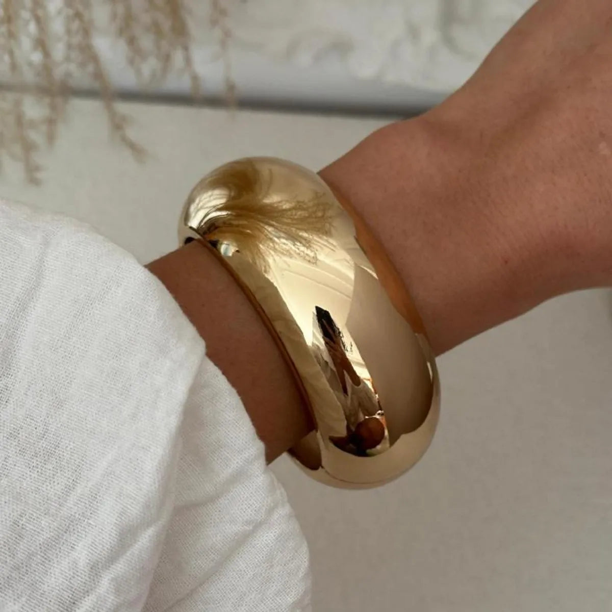 أساور زنبركية عريضة غير منتظمة وناعمة ومبالغ فيها للنساء، أساور معدنية هندسية بنمط الهيب هوب والبانك للنساء، مجوهرات بولسيراس