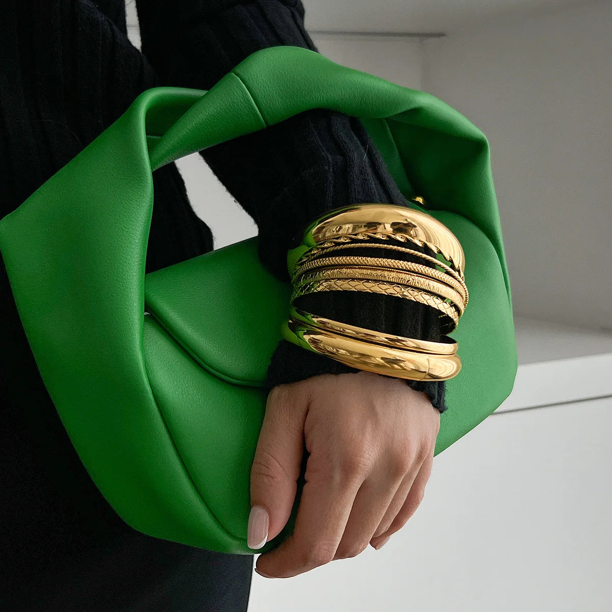 مجموعة أساور من الفولاذ المقاوم للصدأ من KMVEXO للنساء والرجال، أساور ملتوية باللون الذهبي والفضي، مجوهرات مميزة، أزياء الشارع القوطية