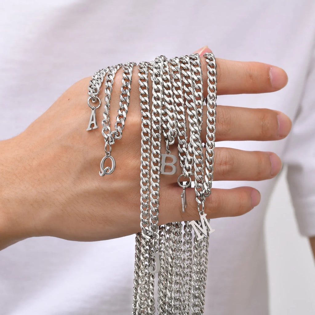 قلادة Vnox البسيطة بحرف AZ للرجال والنساء، سلسلة كوبية من الفولاذ المقاوم للصدأ ومقاومة للماء، هدية مجوهرات له