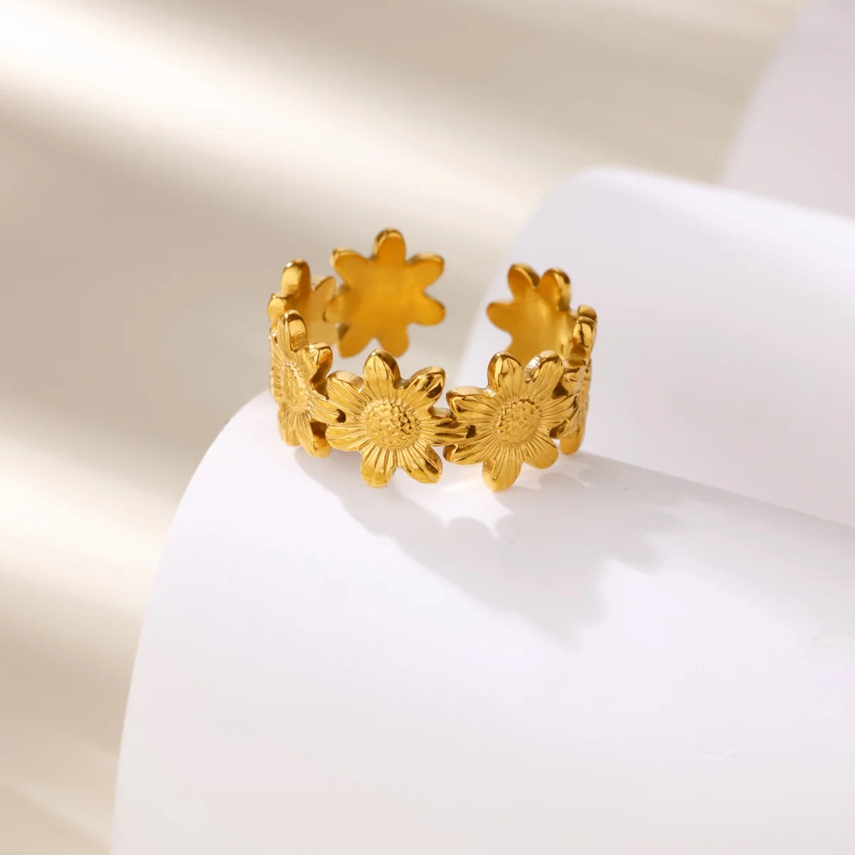خواتم زهور رقيقة من الفولاذ المقاوم للصدأ بلون ذهبي للنساء، أنيقة وعصرية ومتعددة الاستخدامات، خاتم عريض للأصابع، مجوهرات للارتداء اليومي