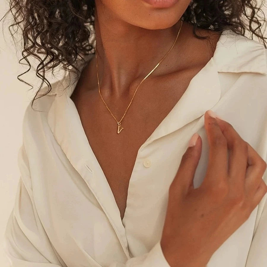 قلادة الأحرف الأولى من AZ مطلية بالذهب عيار 18 قيراطًا، قلادة من الفولاذ المقاوم للصدأ بحروف لطيفة للنساء