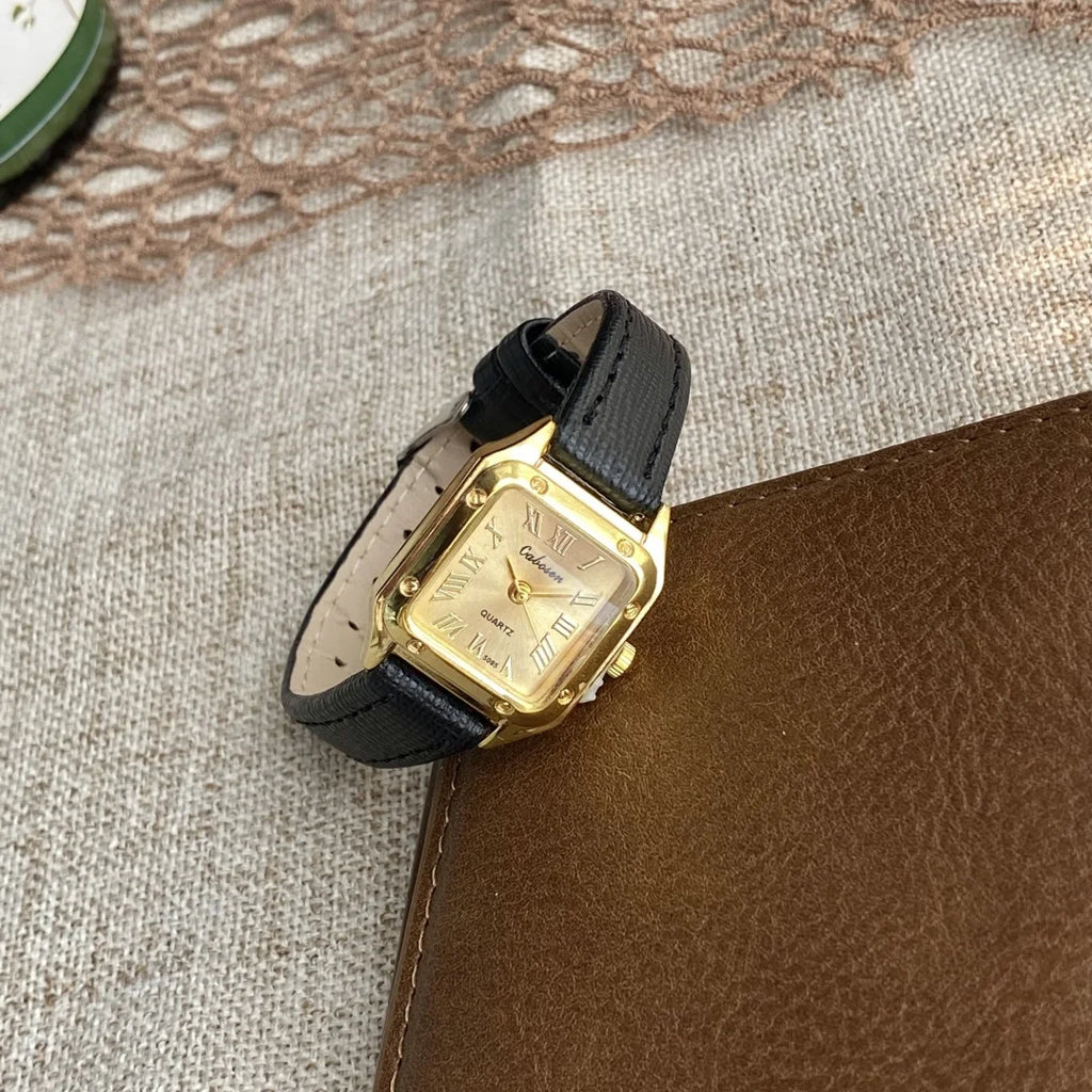 ساعة نسائية صغيرة مربعة المينا، سوار جلدي رفيع، ساعة يد أنيقة كوارتز، ساعة نسائية كاجوال