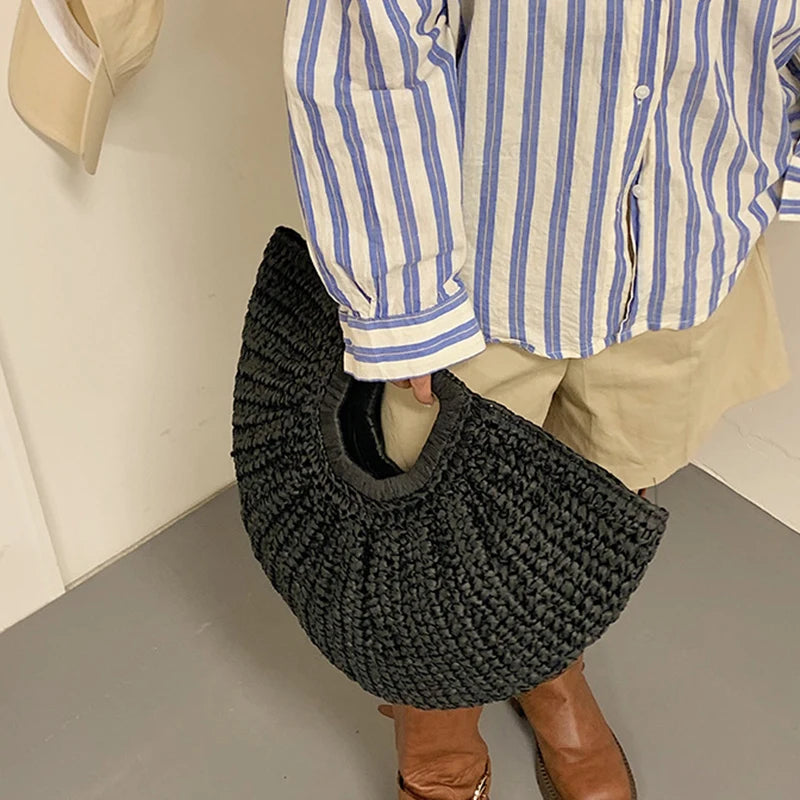 حقيبة يد نسائية صيفية من القش بتصميم نصف قمر للشاطئ، مصنوعة من الخيزران، بمقبض يدوي، حقيبة يد أنيقة محبوكة