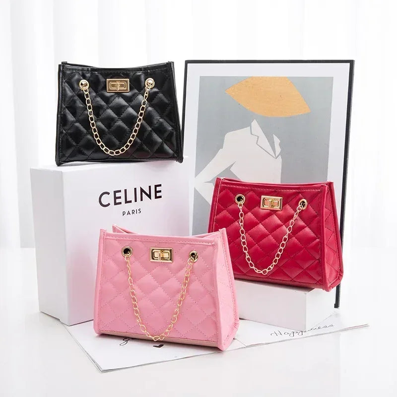 حقائب نسائية كبيرة الحجم، حقيبة يد بسلسلة من الجلد الصناعي، حقيبة كتف فاخرة بتصميم شبكي ماسي، حقيبة نسائية مصممة