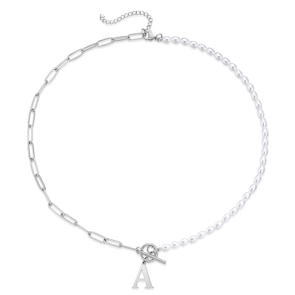 سلسلة مجوهرات جديدة من NIBA مصنوعة من الفولاذ المقاوم للصدأ باللون الذهبي والفضي على شكل حرف أبجدي مرصعة باللؤلؤ للنساء والأزياء النسائية