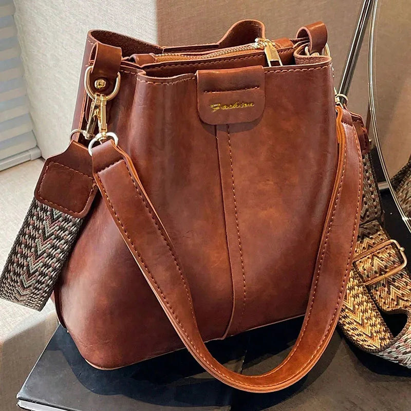 حقيبة دلو نسائية رائعة، حقيبة كتف عصرية وجريئة بلون موحد، حقيبة كروس بودي، تصميم كلاسيكي مميز، مناسبة