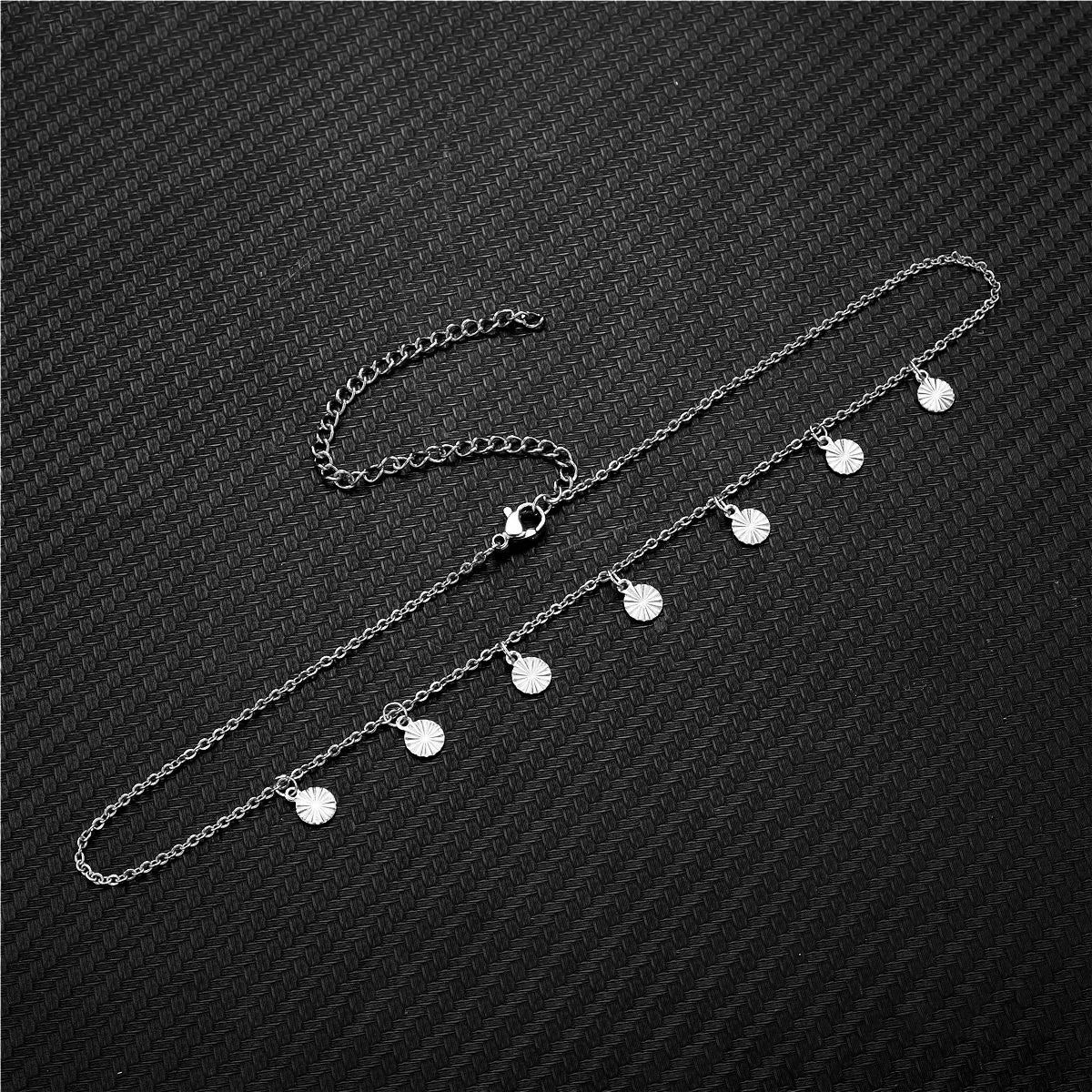 قلادات MinaMaMa الجديدة المصنوعة من الفولاذ المقاوم للصدأ باللون الذهبي بتصميم جديد ومزين بشراشيب لامعة للنساء، قلادات عصرية عتيقة