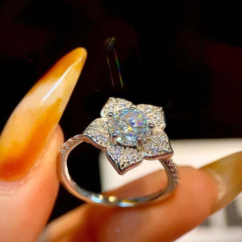 خاتم زهرة مخصص من الماس المويسانيتي الحقيقي المعتمد من GRA 1 قيراط للنساء، مصنوع من الفضة الإسترلينية 925، مجوهرات عالية الجودة