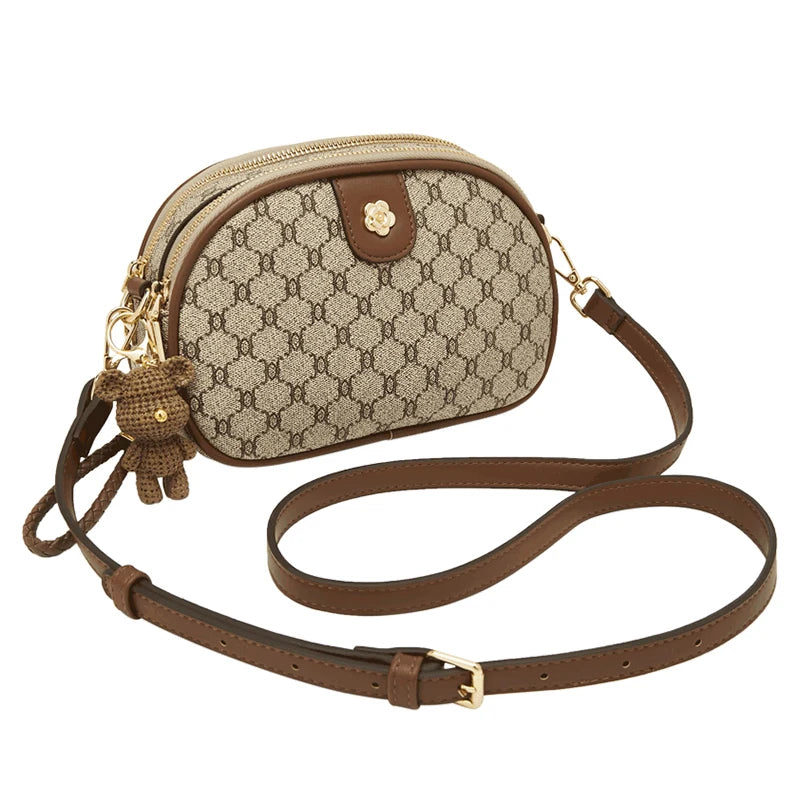 حقيبة كتف صغيرة للنساء من FOXER بتصميم عصري من مادة البولي فينيل كلوريد مع حزام قابل للتعديل