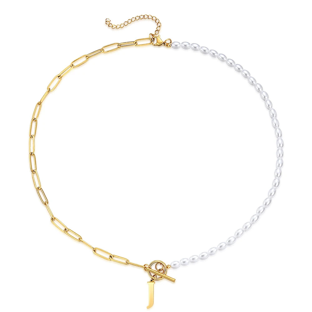 سلسلة مجوهرات جديدة من NIBA مصنوعة من الفولاذ المقاوم للصدأ باللون الذهبي والفضي على شكل حرف أبجدي مرصعة باللؤلؤ للنساء والأزياء النسائية