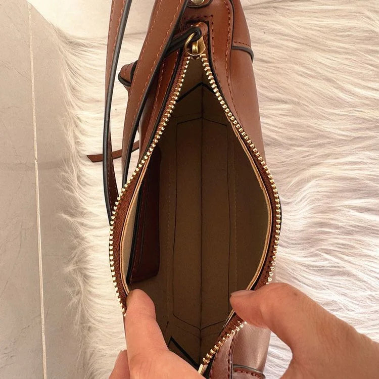 حقيبة كلاسيكية على شكل نصف قمر مرصعة بالذهب، حقيبة يد/حقيبة كتف بتصميم ريترو، قطعة عصرية وعصرية يجب اقتناؤها.