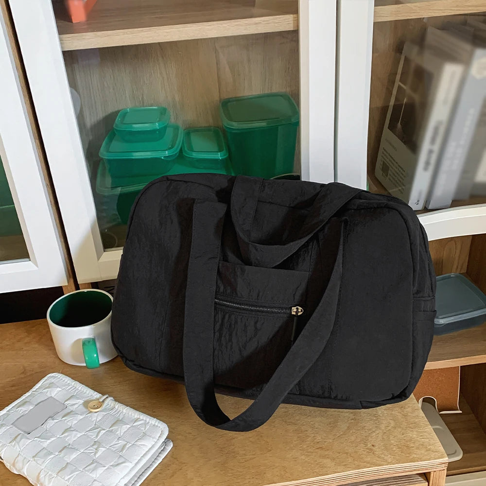 حقيبة نايلون كبيرة السعة للنساء، حقيبة سفر كاجوال أنيقة بكتف واحد، حقيبة كتف واحدة للسفر الجامعي