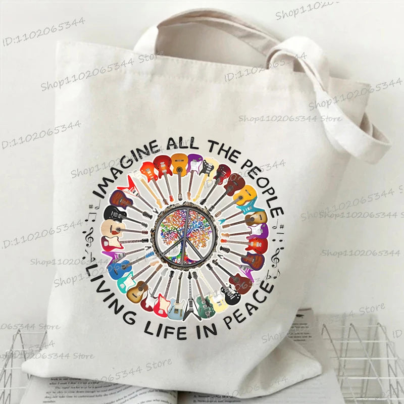 حقيبة يد كلاسيكية بطبعة نوتات موسيقية من الثمانينيات، وحقيبة قماشية مطبوعة بقلم رصاص، وحقيبة كتف لمحبي الموسيقى القديمة، وحقيبة مدرسية