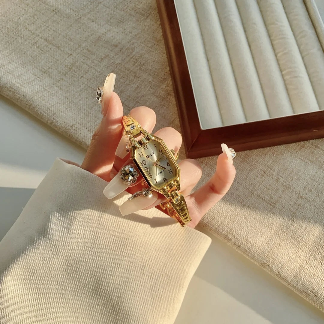 ساعات نسائية من أفضل الماركات، ساعات يد فاخرة، ساعات يد أنيقة للسيدات، ساعات ذهبية أنيقة، ساعات نسائية