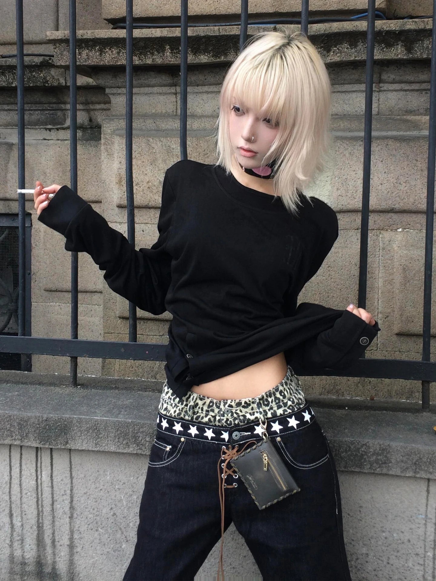 تي شيرت نسائي من Genayooa Gothic Vintage بأكمام طويلة وأزرار Y2K Retro Black Grunge Tops Streetwear 2000s Print Tshirts Autumn