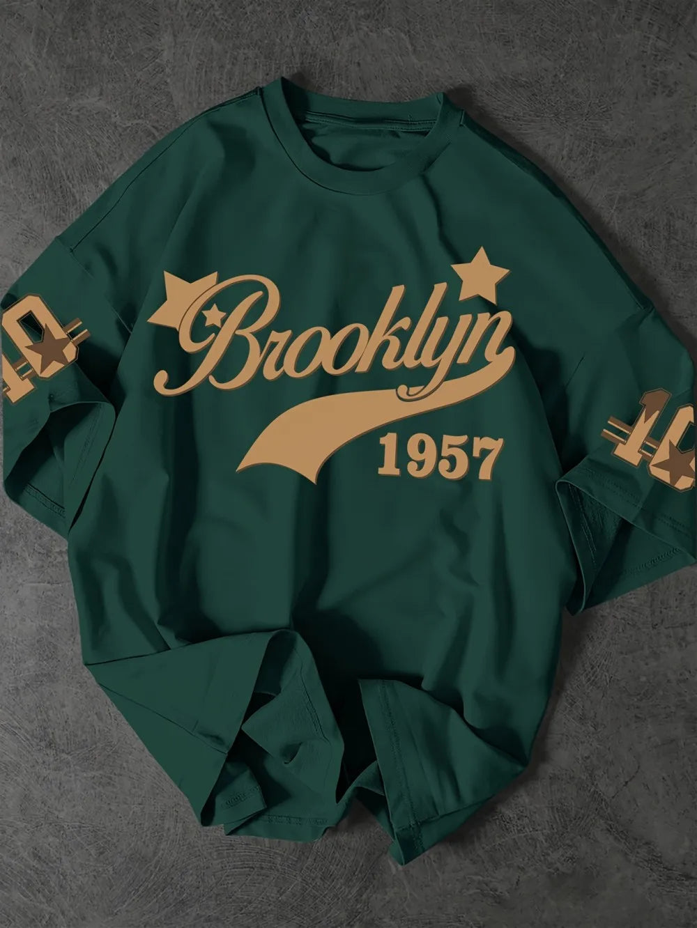 تي شيرت رجالي عصري مطبوع عليه حروف صيف 1957 برقبة دائرية قابلة للتنفس مناسب للأنشطة الخارجية في المناطق الحضرية غير الرسمية