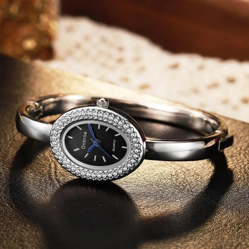 خاتم ألماس جديد من الذهب الوردي للسيدات، تصميم فاخر وأنيق، سوار بيضاوي الشكل مزين بأرقام رومانية