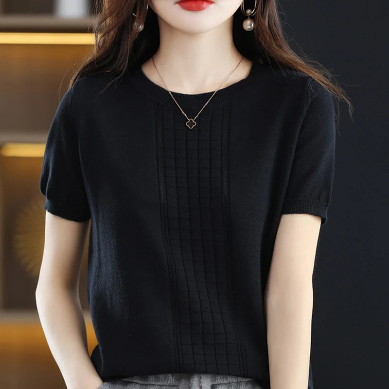 تيشيرت نسائي صيفي جديد، مصنوع من القطن الخالص ١٠٠٪، بياقة دائرية، بأكمام قصيرة، لون موحد، مناسب للإطلالات الكاجوال.