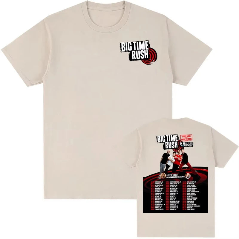 تيشيرت مطبوع بأكمام قصيرة من القطن الخالص 100%، جولة فرقة بيغ تايم راش العالمية صيف 2025، متوفر بتصاميم مستوحاة من فرق الموسيقى النسائية والرجالية.