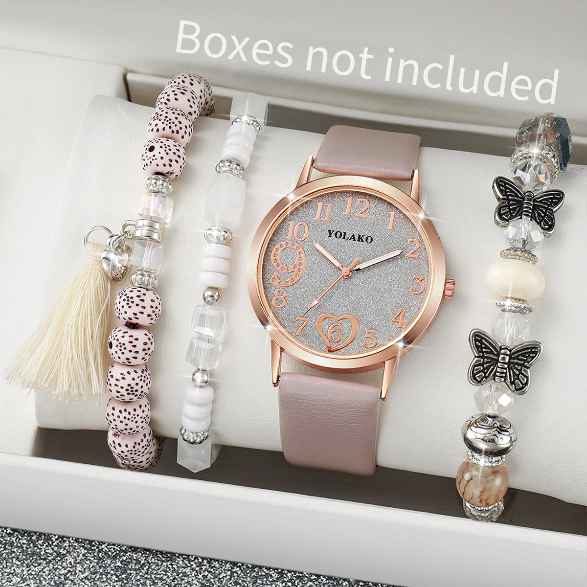 طقم مكون من 4 قطع: ساعة كوارتز نسائية أنيقة بسوار جلدي ومجوهرات على شكل قلب