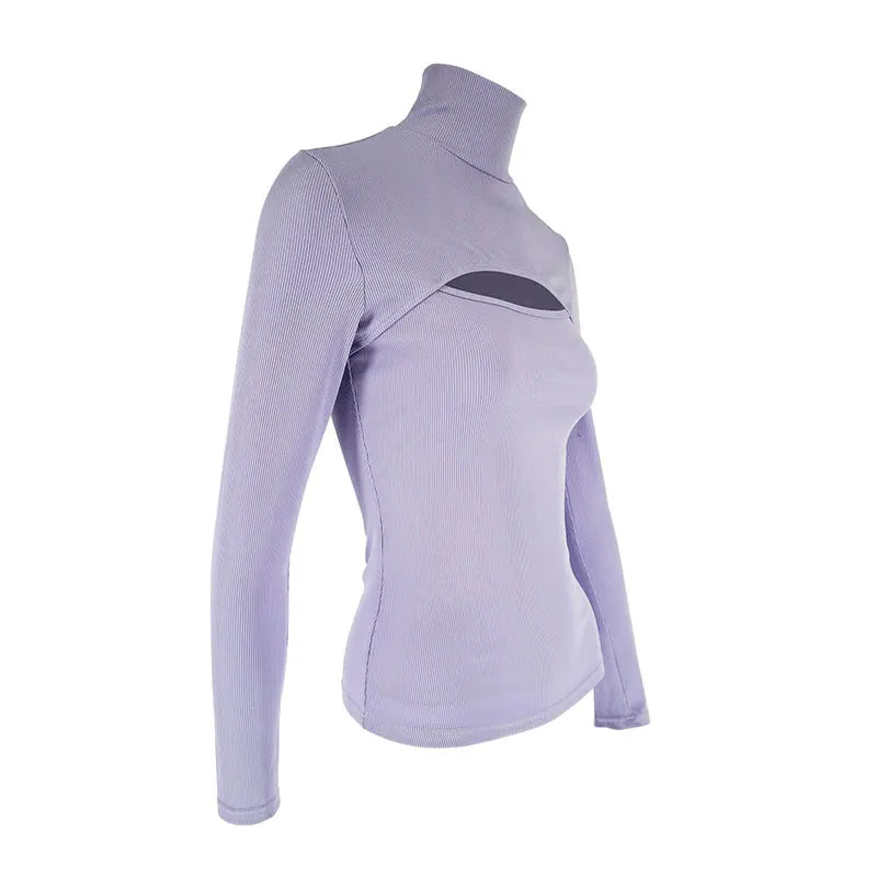 تيشيرت نسائي عصري جديد لخريف وشتاء هذا العام، بتصميم مثير ومفرغ، بياقة عالية، مناسب للإطلالات الكاجوال، بقصة ضيقة وأكمام طويلة.