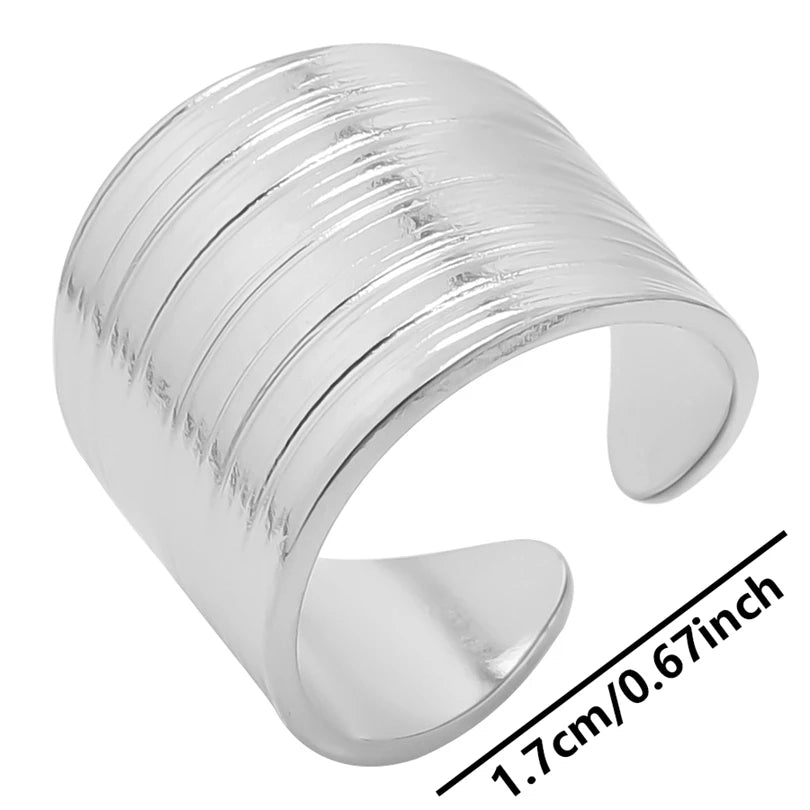 خاتم واحد من الفولاذ المقاوم للصدأ، مقاوم للماء، بتصميم مميز، مفتوح، ذو ملمس بارز، بتصميم عتيق مجوف وغير منتظم، متعدد الطبقات.