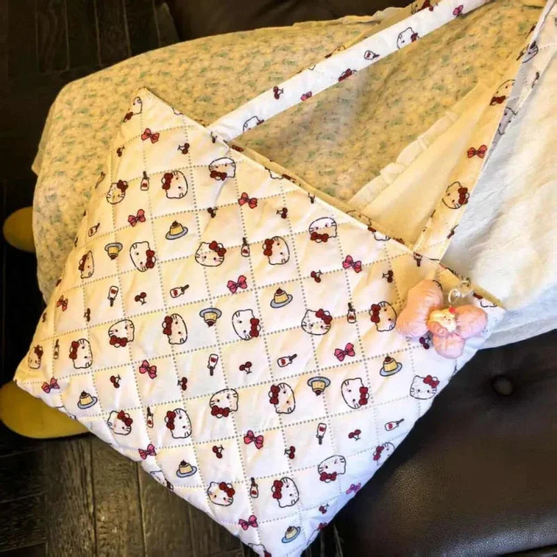 حقيبة تسوق مبطنة من سانريو هالو كيتي لخريف 2025، حقيبة كتف كبيرة الحجم من القطن المنفوخ بتصميم كاواي، محفظة لطيفة للنساء المراهقات