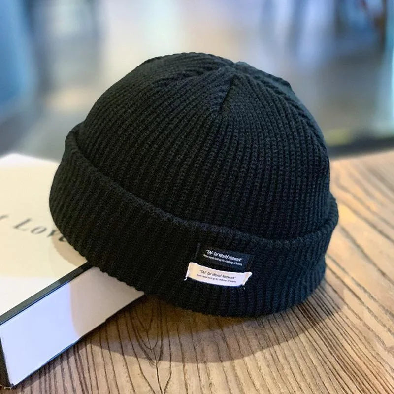 قبعة شتوية رجالية محبوكة بتصميم عصري أنيق، مناسبة لأجواء الشارع، دافئة، على طراز اليوبي