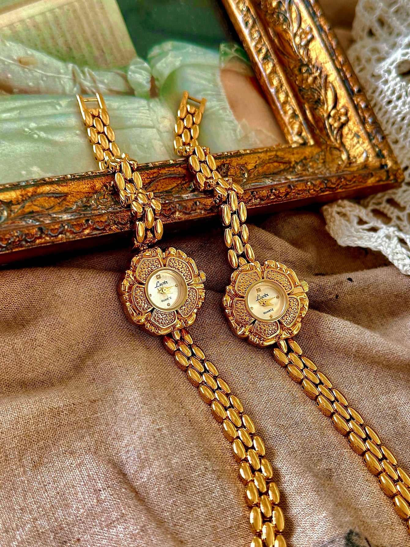 1 Piece of New French Retro Camellia Gold Small Dial Women's Watch, Fashionable, Simple, Luxurious, Elegant and Compact Women's Quartz Watch, Stainless Steel Strap, Solid Color and Durable, Suitable for Daily Wear, Dinner and