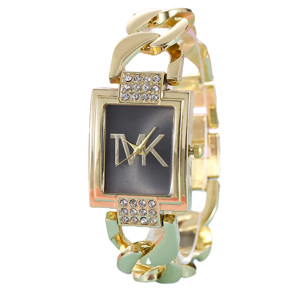 ساعة نسائية فاخرة جديدة من ماركة TVK، بتصميم أنيق وعصري، وسوار معدني، وحركة كوارتز مربعة.