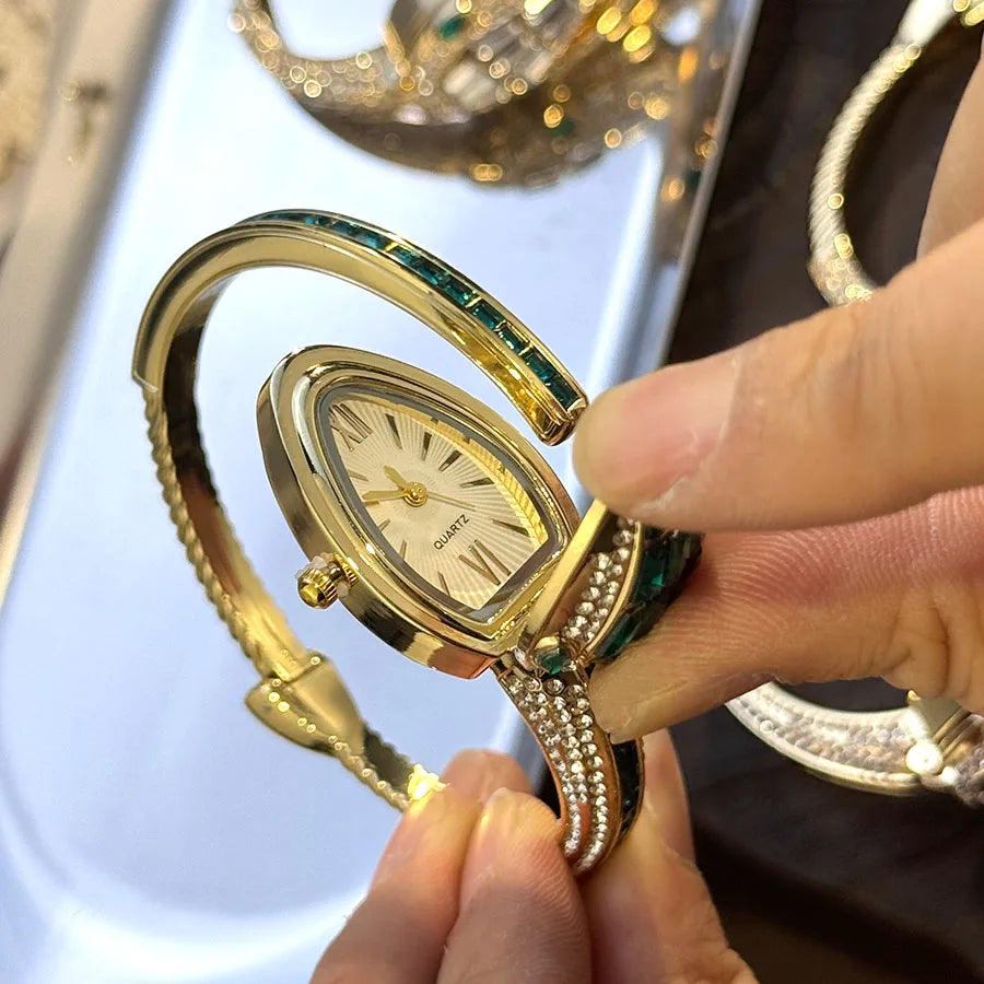 Ladies Snake-Shape Color Diamond Bracelet Watch Elegant Luxury Cross-Border Best-Selling Fashion Star Quartz Watch