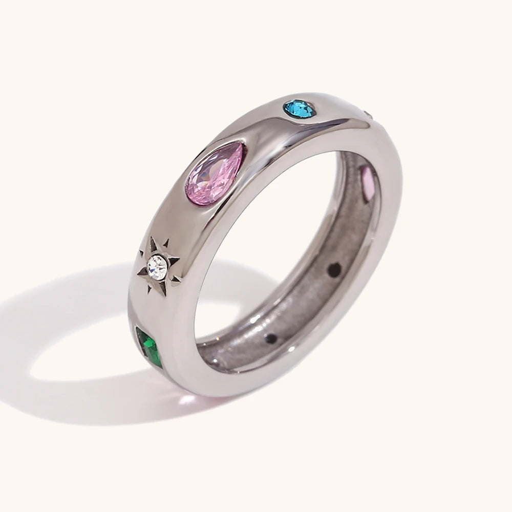 خواتم La.Muses البسيطة المصنوعة من الفولاذ المقاوم للصدأ عالي الجودة والمزينة بالزركونيا المكعبة والذهب عيار 18 قيراطًا، مناسبة للنساء، للاستخدام اليومي، مقاومة للماء، وتُعدّ من المجوهرات والإكسسوارات.