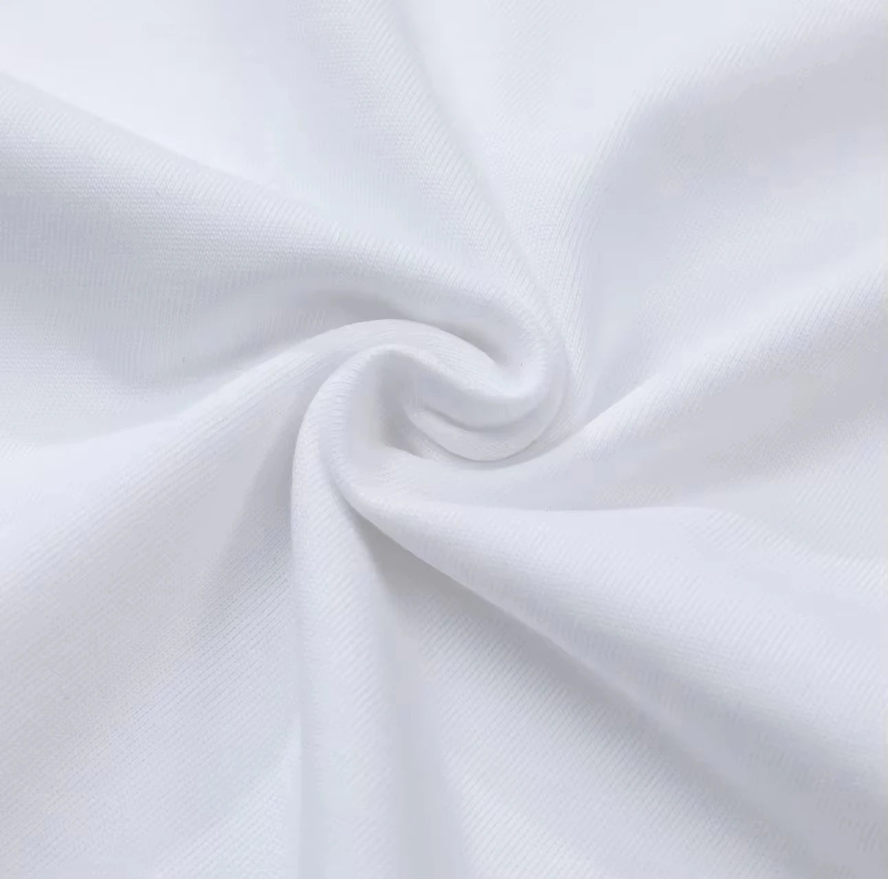 تيشيرت رجالي جديد من القطن الخالص لعام 2025، مريح وجيد التهوية. إنه قطعة أساسية لحفلات السفر على الشاطئ، كما هو الحال في إنستغرام 2K.