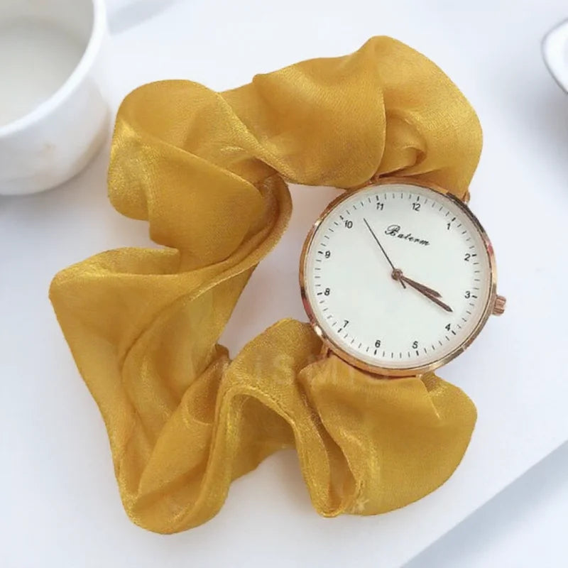 ساعة كوارتز أنيقة بسوار قماشي للنساء، ساعة رقمية ملونة بدون مشبك، ساعة طالبة مبتكرة مزينة بشريط.