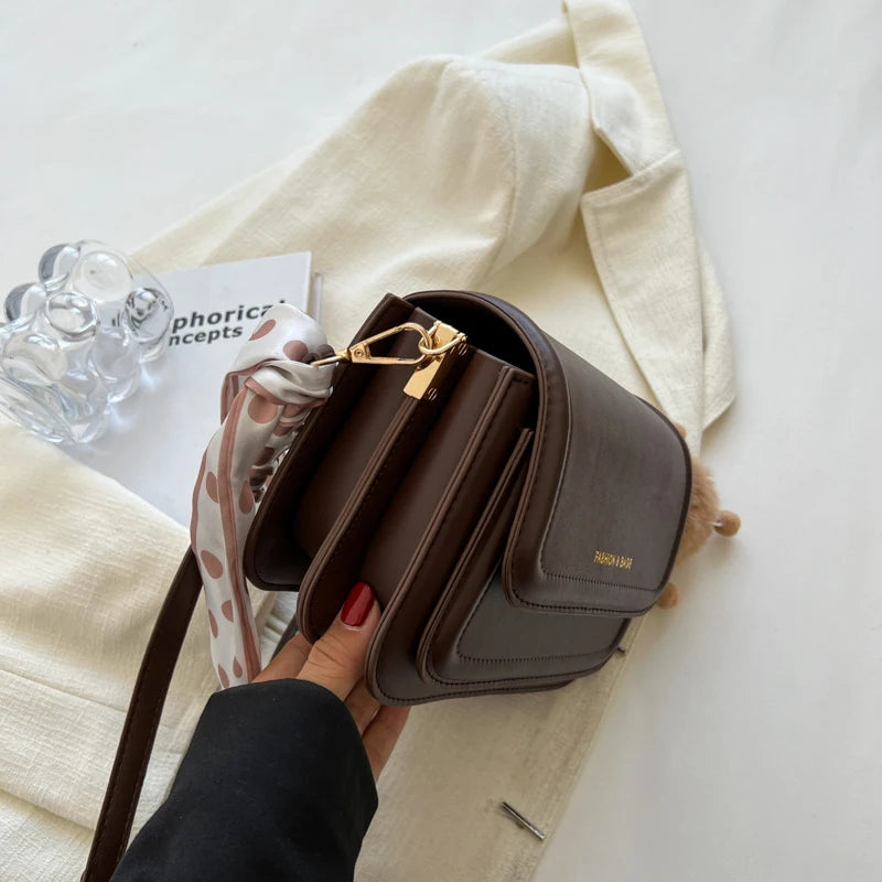 حقيبة كتف جلدية للنساء - حقائب كروس أنيقة، حقيبة تحت الإبط، حقيبة يد مربعة صغيرة