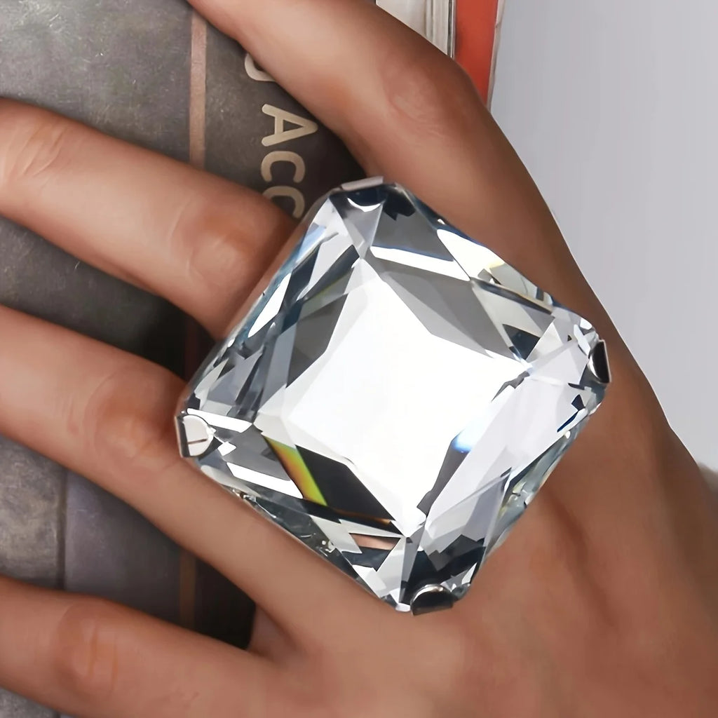 خاتم كريستالي مربع ضخم ومبالغ فيه للنساء الفاتنات، خاتم مرصع بحجر كبير لامع، مجوهرات للإبهام