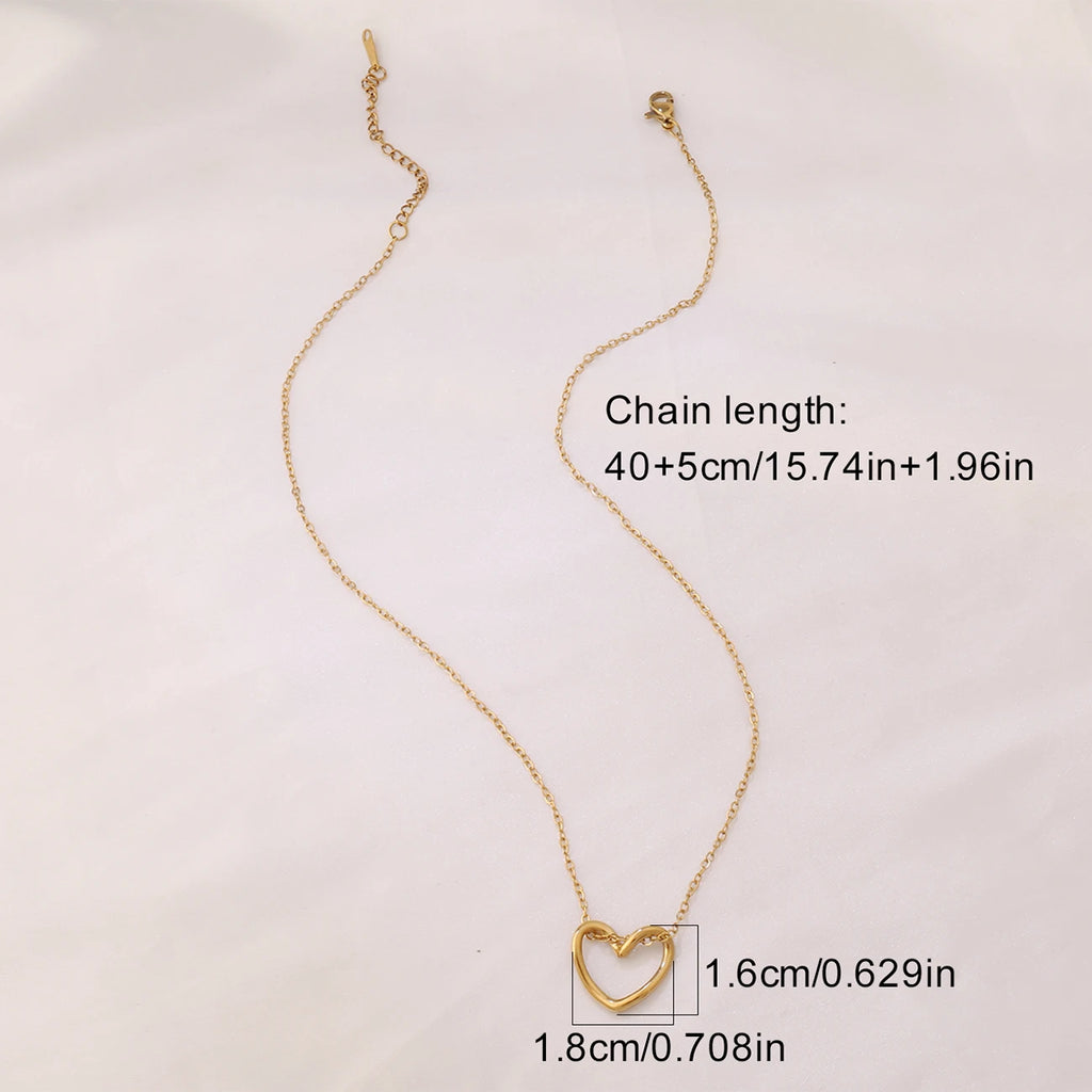 New Simple Stainless Steel Hollow Twist Love Heart Pendant Necklace for Women Girls Fashion Chain Necklaces Party Jewelry Gifts