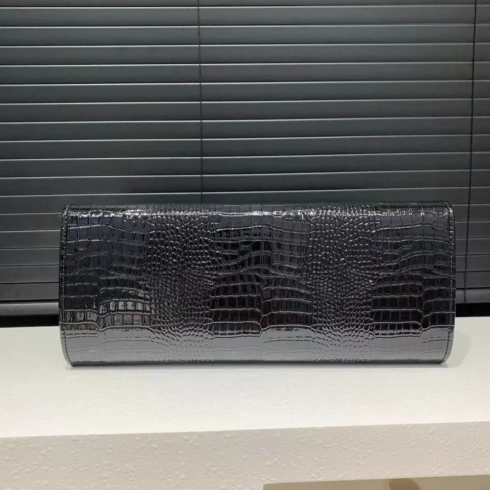 حقيبة يد نسائية أنيقة بتصميم ريترو بسعة كبيرة ونمط تمساح