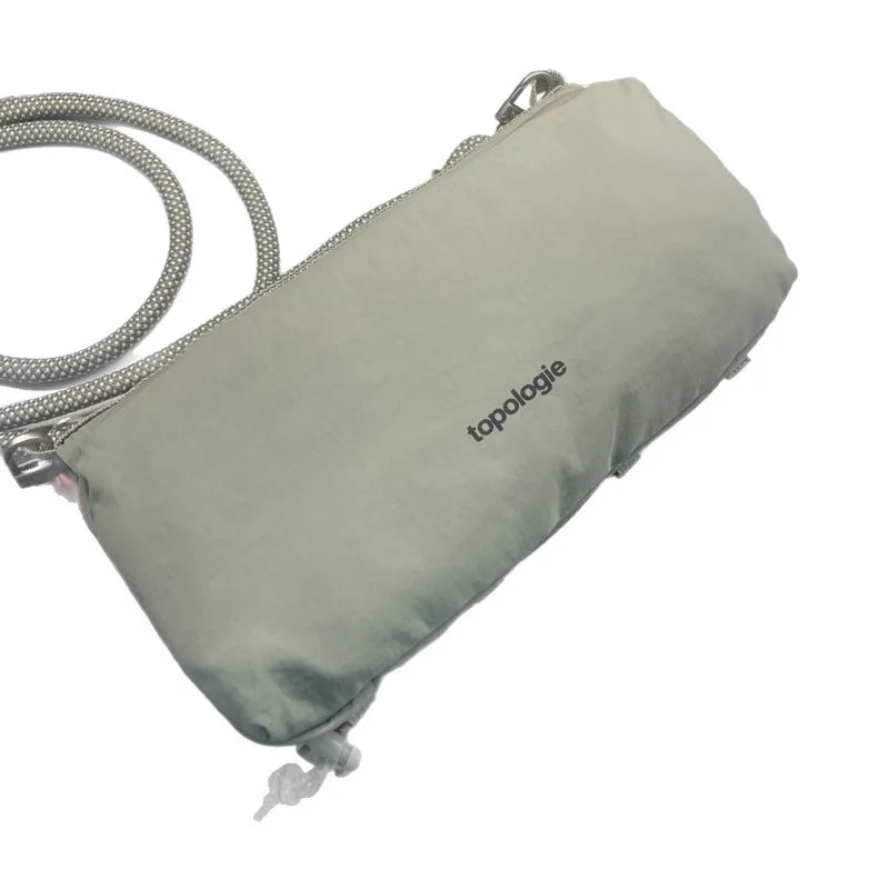 حقيبة كوب الماء الرياضية الجديدة المقاومة للماء ذات الشعبية الكبيرة هذا العام هي حقيبة وسادة تحت الإبط متعددة الاستخدامات ومميزة