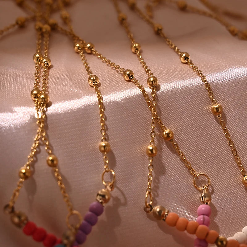 عقد على شكل قلب من خرز Y2K، سلسلة من الفولاذ المقاوم للصدأ باللون الذهبي، مقاوم للتشويه، مناسب للنساء، مجوهرات صيفية