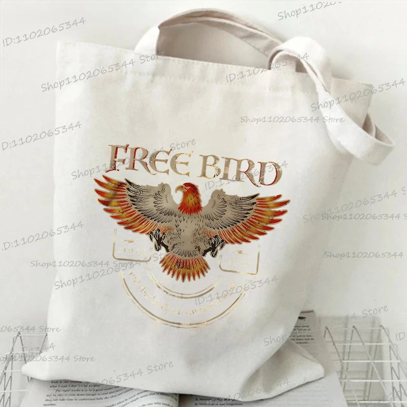 حقيبة يد كلاسيكية بطبعة نوتات موسيقية من الثمانينيات، وحقيبة قماشية مطبوعة بقلم رصاص، وحقيبة كتف لمحبي الموسيقى القديمة، وحقيبة مدرسية