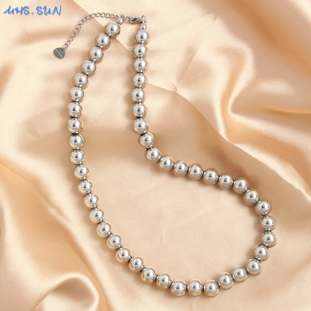 قلادة MHS.SUN العصرية المصنوعة من الفولاذ المقاوم للصدأ باللون الذهبي والمزينة بحبات اللؤلؤ 4/6/8/10 مم من الخرز المعدني مجوهرات قابلة للتعديل للنساء والرجال