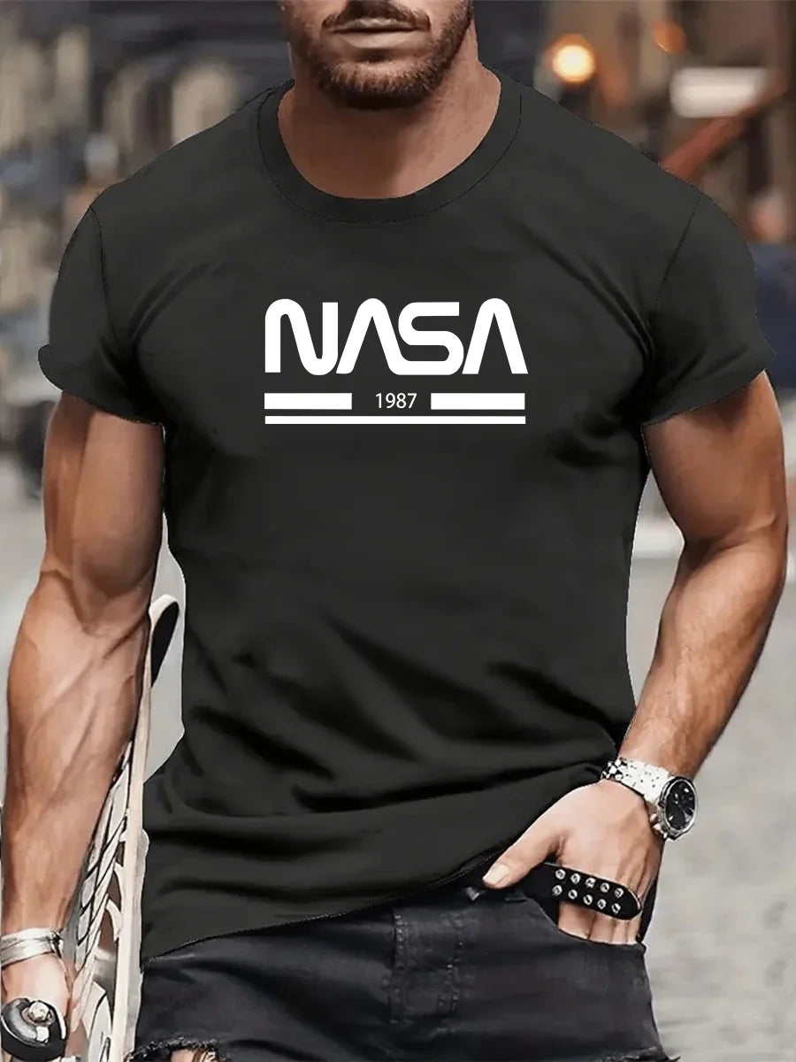 تي شيرت رجالي رياضي قابل للتنفس بطبعة جرافيكية لعام 2025، تي شيرت قطني بأكمام قصيرة، تي شيرت صيفي من علامة تجارية للشارع