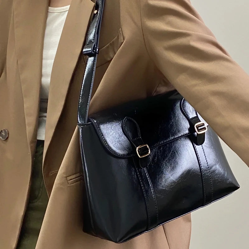 حقيبة كتف نسائية كلاسيكية كبيرة السعة، حقيبة يد نسائية من الجلد الصناعي، حقيبة مراسلة نسائية، حقيبة كتب لطالبات الجامعات