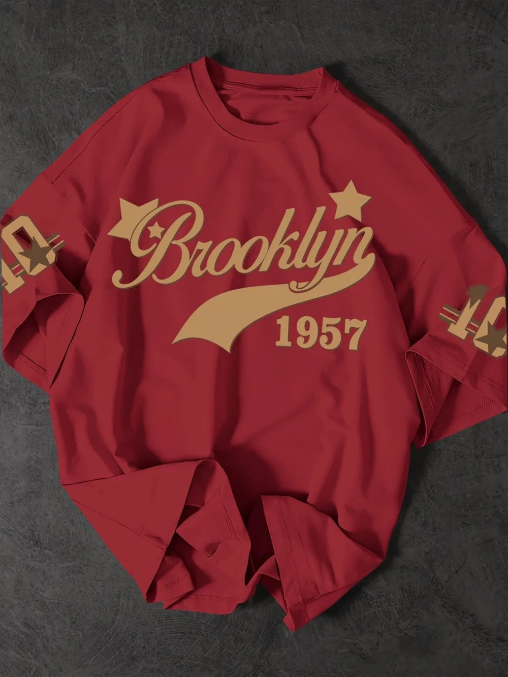 تي شيرت رجالي عصري مطبوع عليه حروف صيف 1957 برقبة دائرية قابلة للتنفس مناسب للأنشطة الخارجية في المناطق الحضرية غير الرسمية