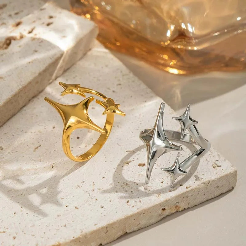 تصميم جديد من الفولاذ المقاوم للصدأ على الطراز الأوروبي الأمريكي، يتميز بنمط نجمي أنيق وبسيط يعكس شخصية المراهق.