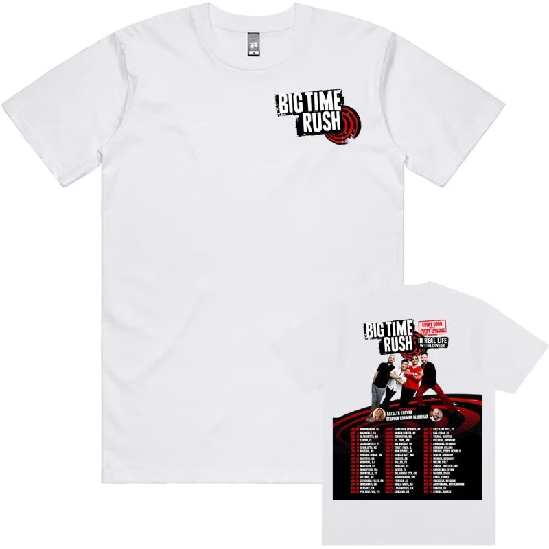 تيشيرت مطبوع بأكمام قصيرة من القطن الخالص 100%، جولة فرقة بيغ تايم راش العالمية صيف 2025، متوفر بتصاميم مستوحاة من فرق الموسيقى النسائية والرجالية.