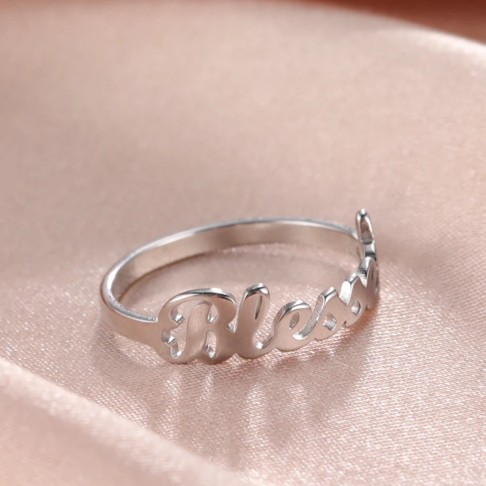 خواتم COOLTIME المزينة بحروف مباركة، مصنوعة من الفولاذ المقاوم للصدأ، خاتم للزوجين، مناسب للرجال والنساء، تصميم عصري لعام 2025، هدية مثالية لحفلات الزفاف، متوفرة بالجملة